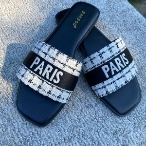 Black Paris sandals